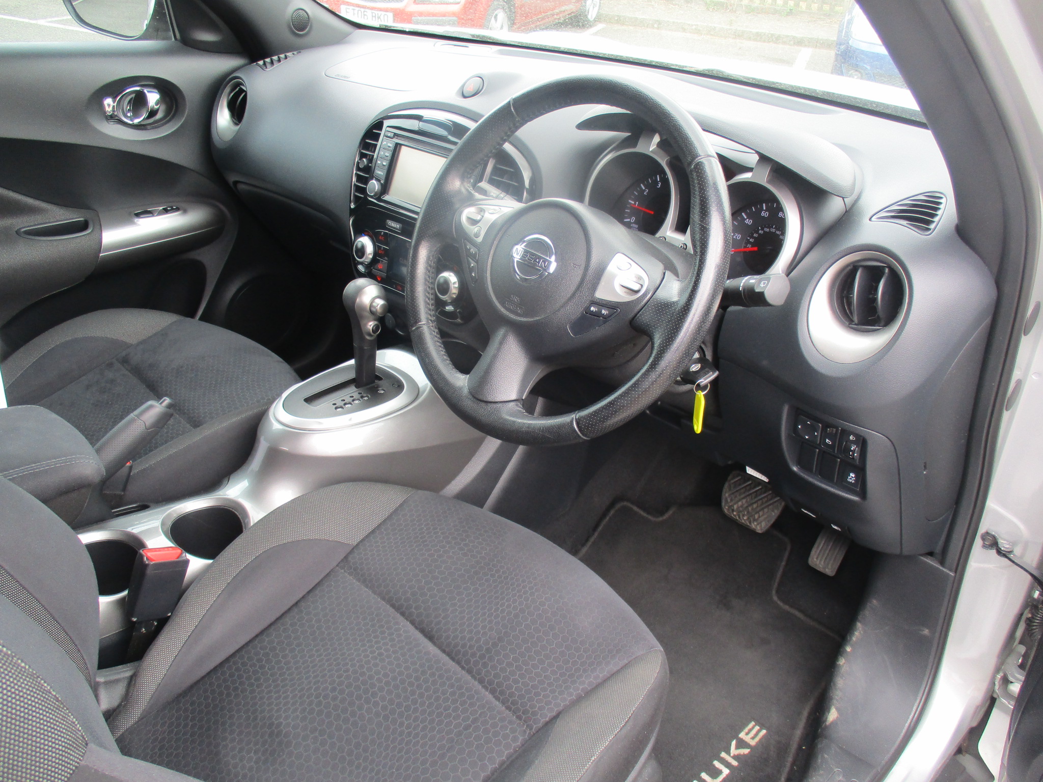 NISSAN JUKE 1.6 ACENTA PREMIUM (AUTO) 2013